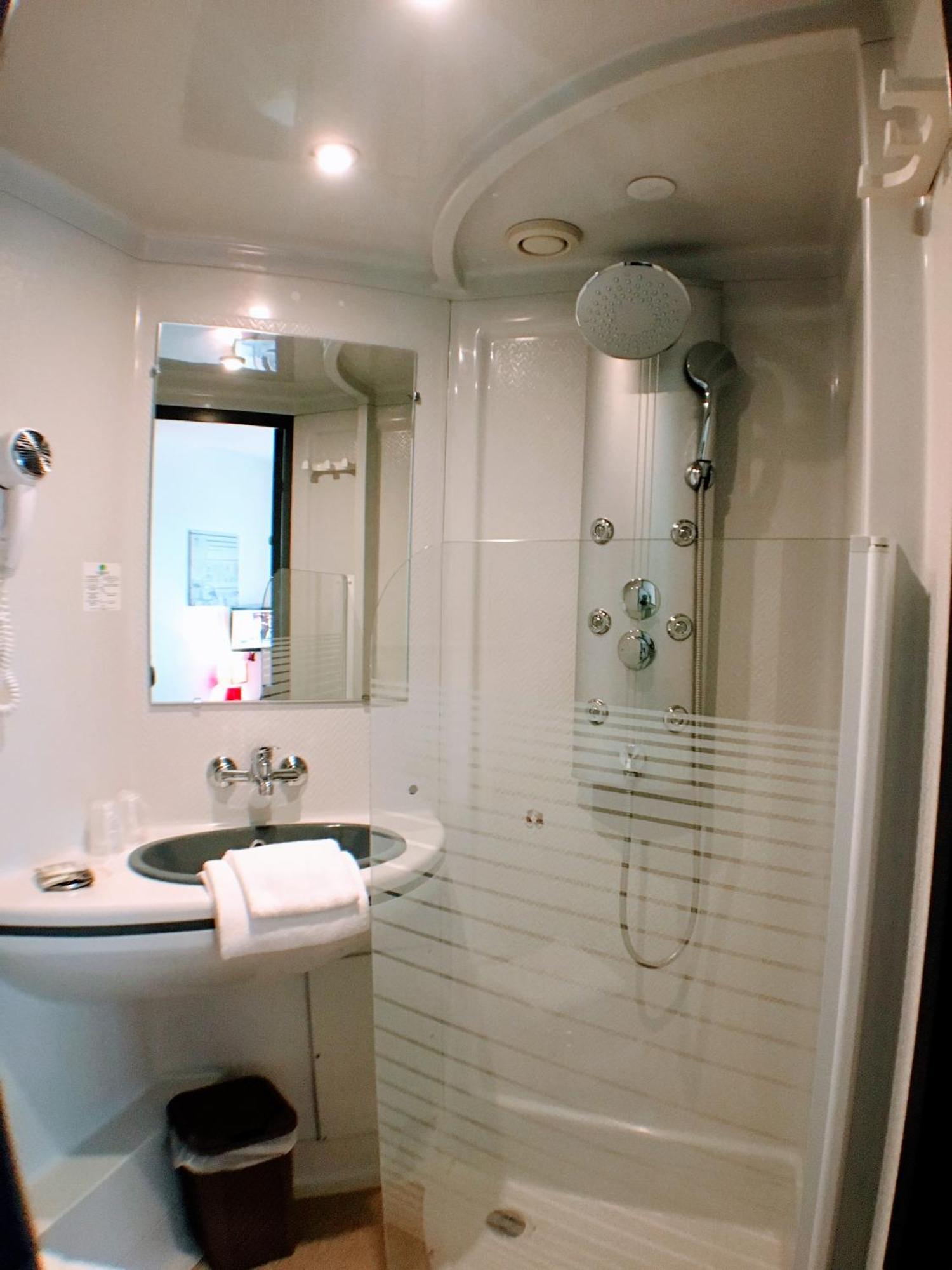 L'Hotel Du Marais Romilly Centre Екстериор снимка